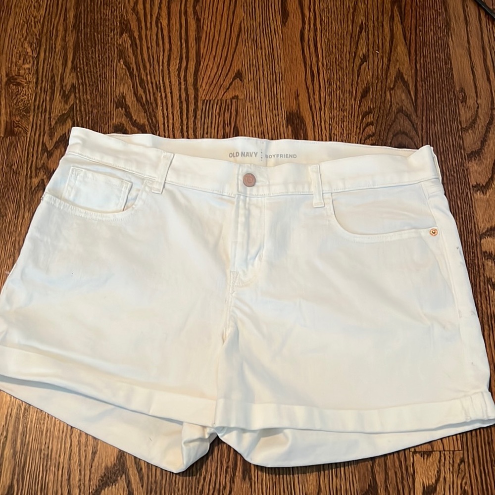 Old Navy white denim boyfriend shorts